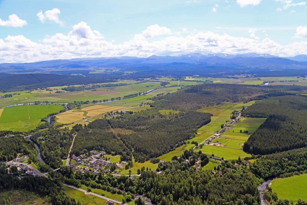 Tigh Na Sgiath Country House Hotel Grantown-on-Spey Bagian luar foto